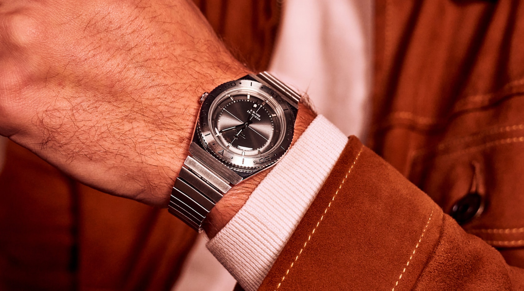 Introducing the Sinn Dual Strap System That Combines A Mechanical & Apple  Watch on One Wrist